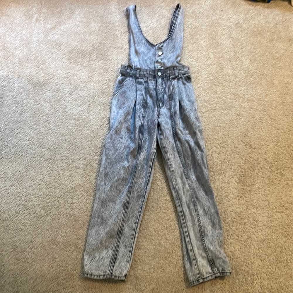 Vintage 90’s acid wash high waist overalls fits small